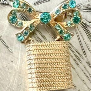 BOW & BASKET BROOCH/PIN Gold Tone with 19 Blue Stones~Vintage